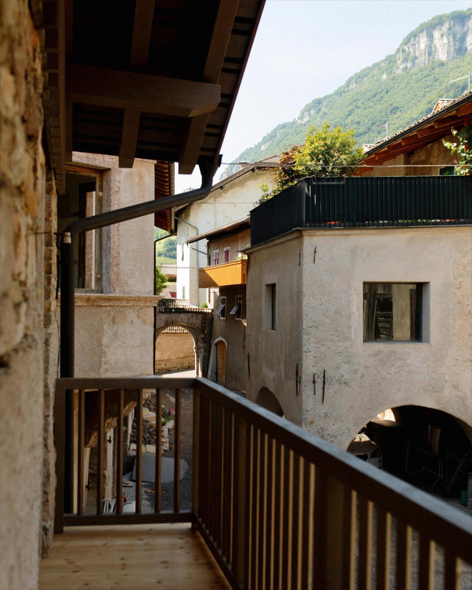 Langenmantel Historic Suites Termeno Ngoại thất bức ảnh
