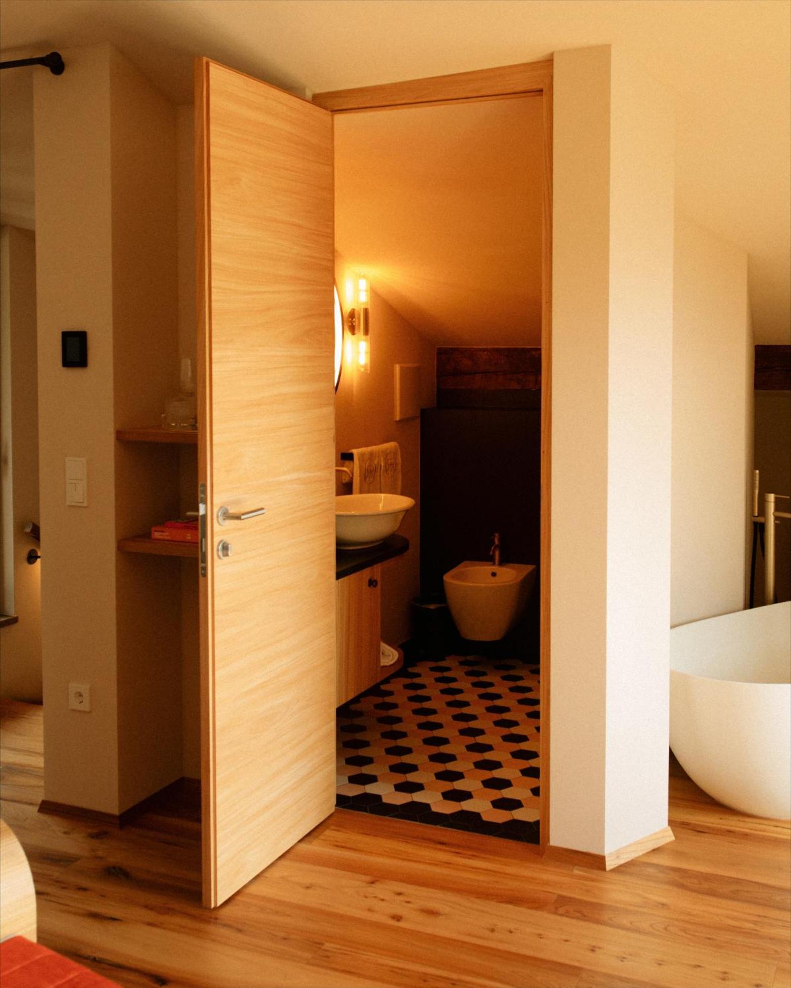 Langenmantel Historic Suites Termeno Ngoại thất bức ảnh