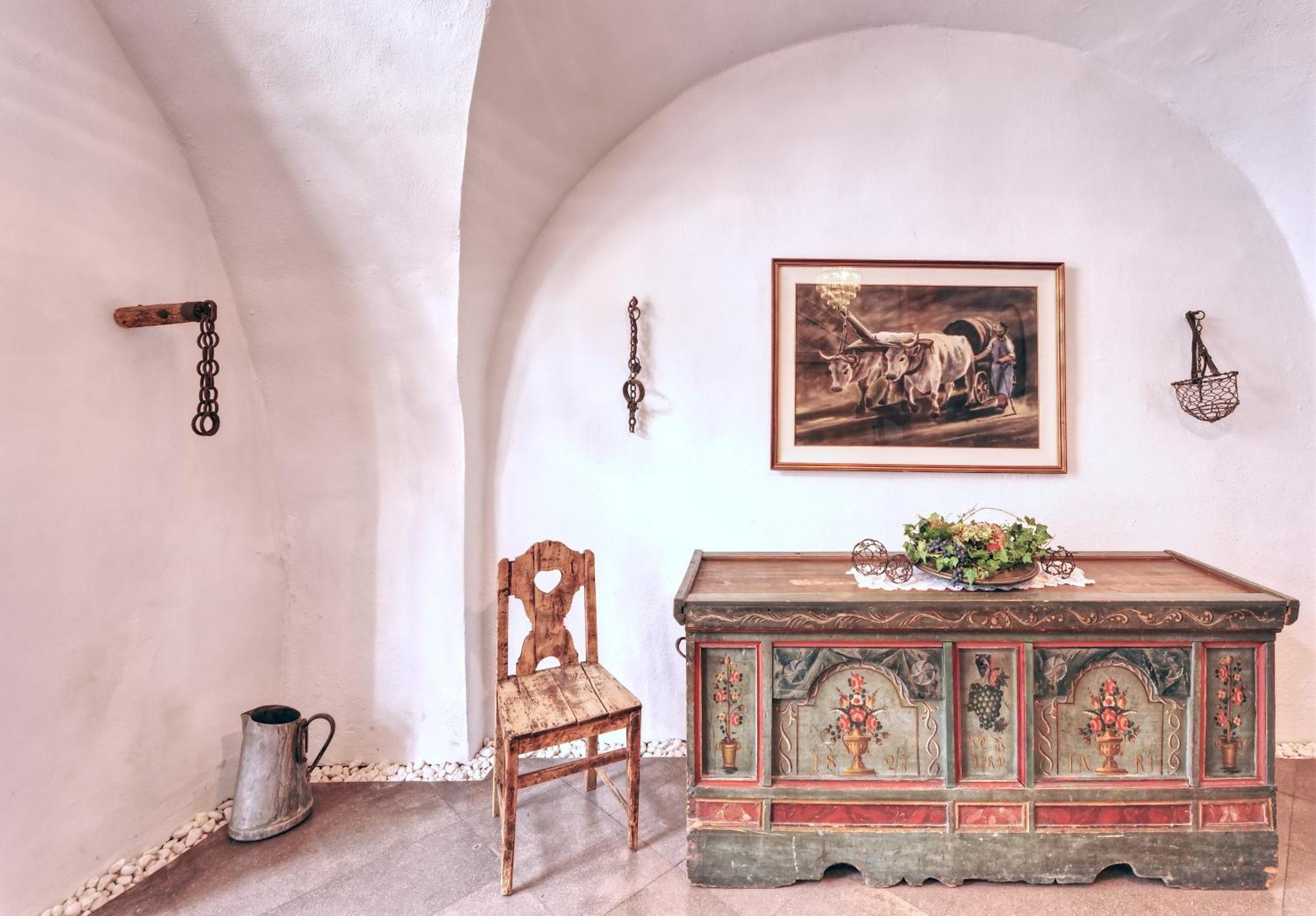 Langenmantel Historic Suites Termeno Ngoại thất bức ảnh
